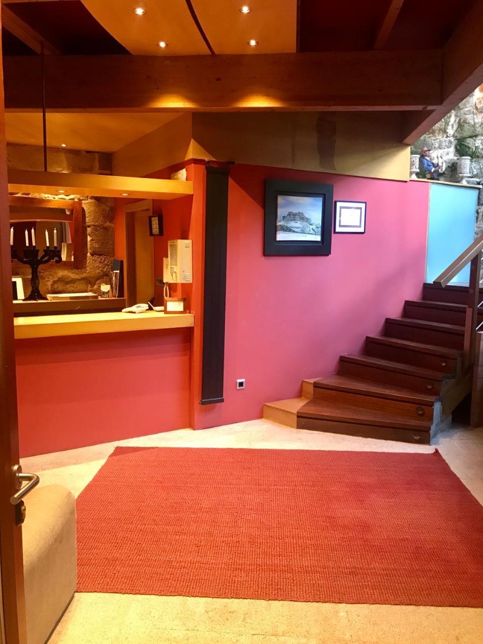 马塞达卡斯蒂略纪念碑酒店 Maceda 外观 照片